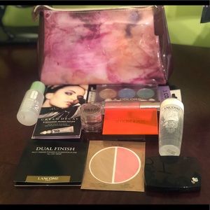 💜Name Brand Makeup Sample Bundle (10 items!)💜